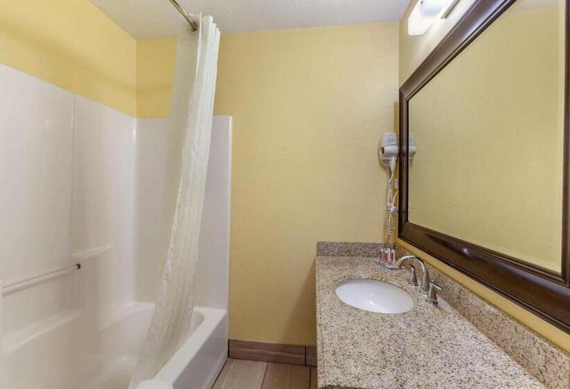 Номер Стандарт, Econo Lodge Clovis