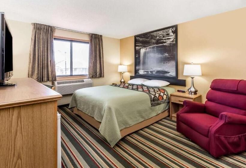 스탠다드 룸 킹사이즈 침대, Super 8 By Wyndham Ottawa Starved Rock
