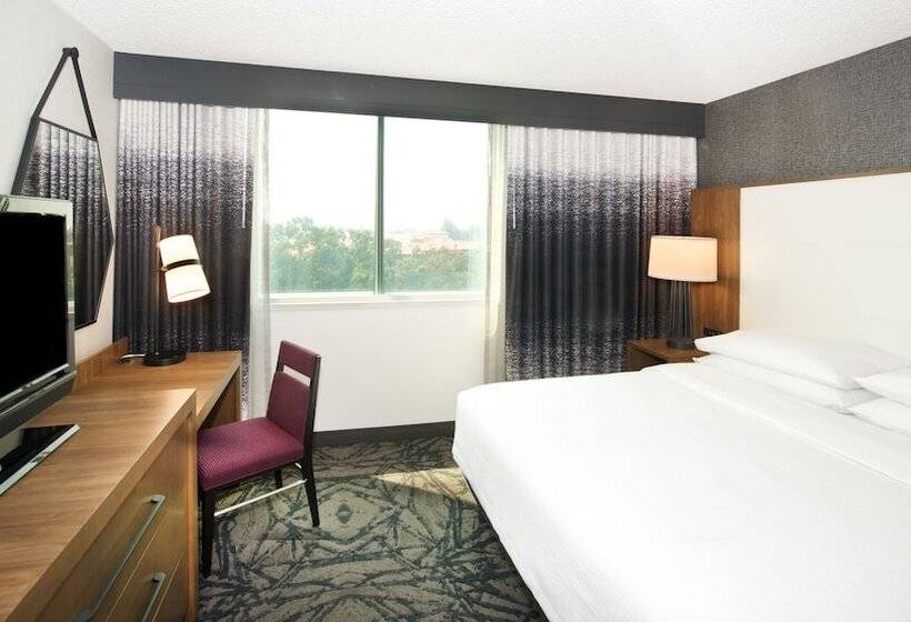 장애인을 위한 스위트, Embassy Suites By Hilton Walnut Creek