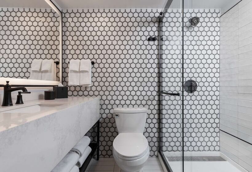 스탠다드 룸 더블 침대, Mills House Charleston, Curio Collection By Hilton
