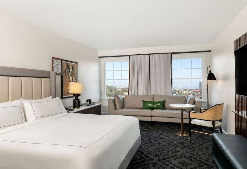 장애인용 디럭스룸, Mills House Charleston, Curio Collection By Hilton