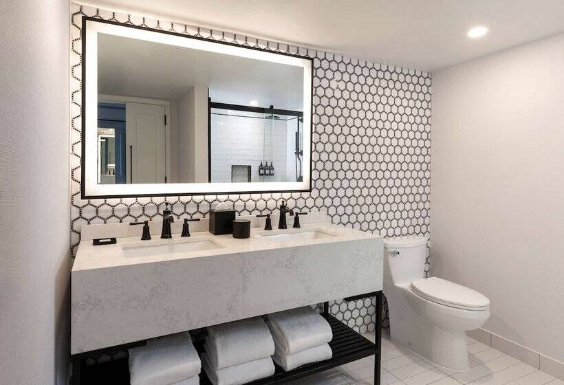 스탠다드 스튜디오 더블 침대, Mills House Charleston, Curio Collection By Hilton