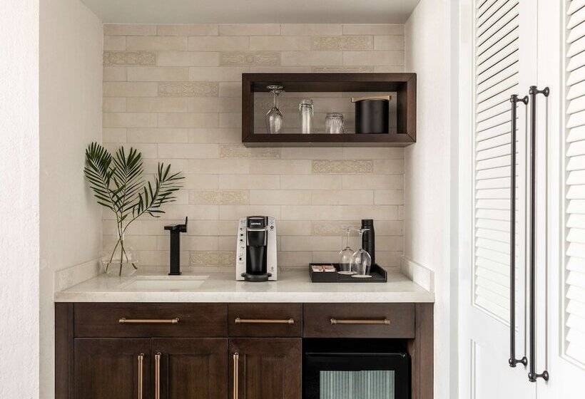 스탠다드 스튜디오 더블 침대, Mills House Charleston, Curio Collection By Hilton