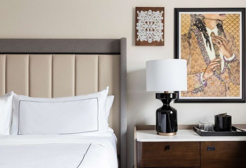 스탠다드 룸 더블 침대, Mills House Charleston, Curio Collection By Hilton