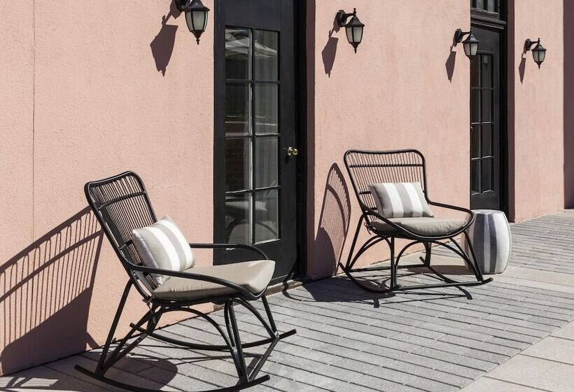 스탠다드 룸 더블 침대 2개, Mills House Charleston, Curio Collection By Hilton
