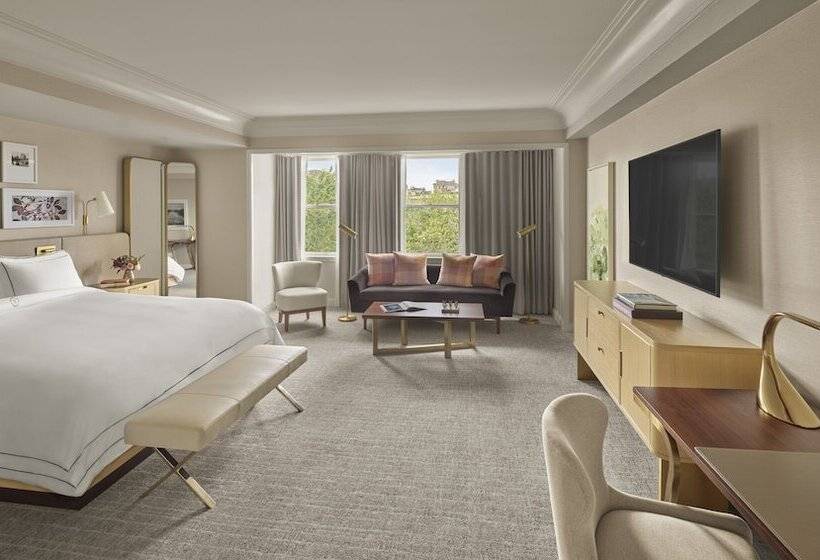 스탠다드 스튜디오, The Newbury Boston