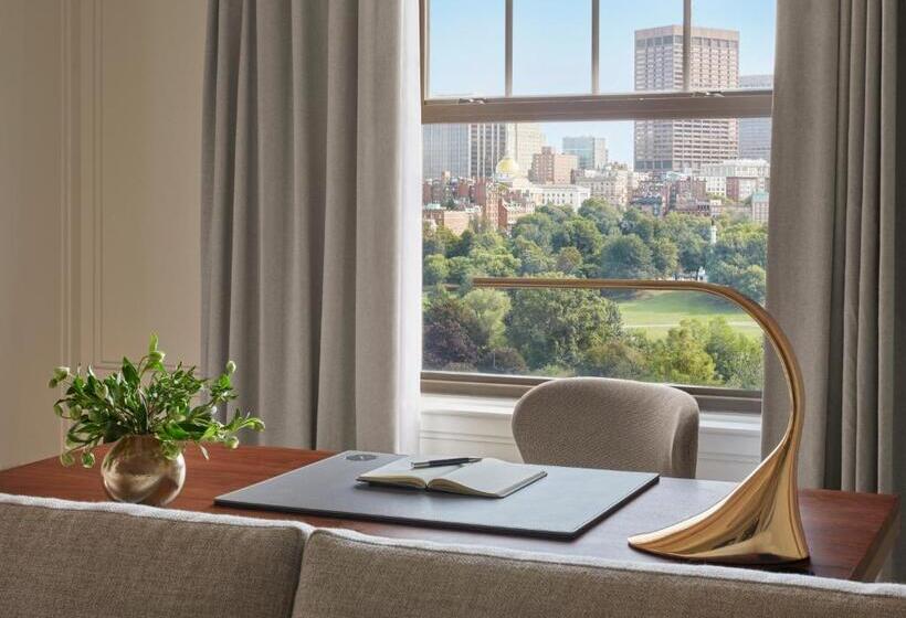가든 전망 스위트, The Newbury Boston