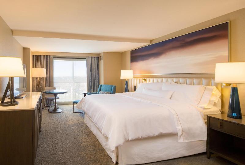 غرفة قياسية سرير كينج, The Westin Tampa Waterside