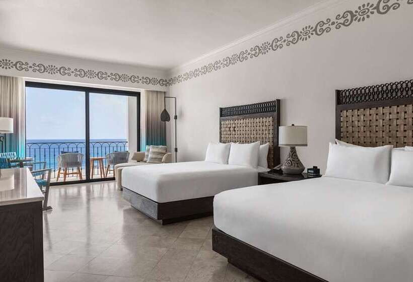스탠다드 룸 바다 전망, The Waterfront Beach Resort, A Hilton