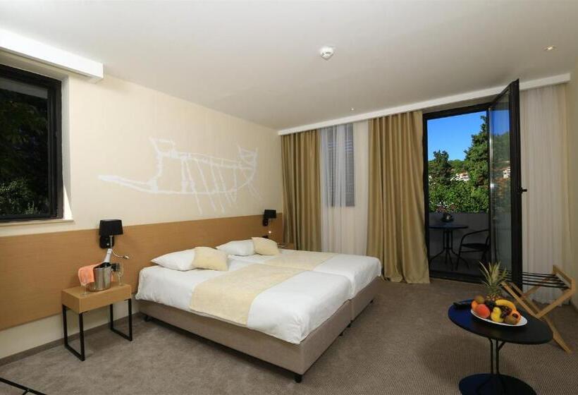 Comfort room with balcony, Aminess Liburna