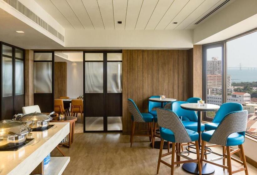 Номер Клуб Кровать Кинг, Jen Penang Georgetown By Shangri La