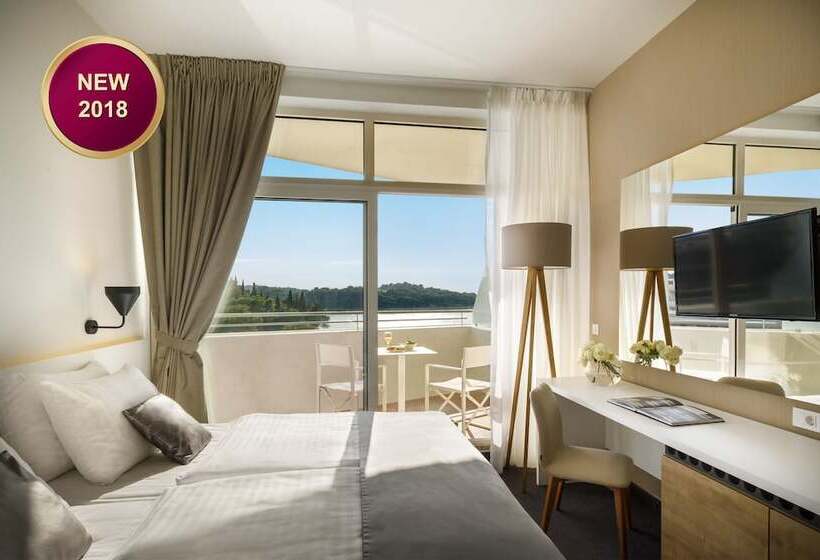 اتاق پرمیوم با چشم‌انداز دریا, Remisens Hotel Albatros All Inclusive