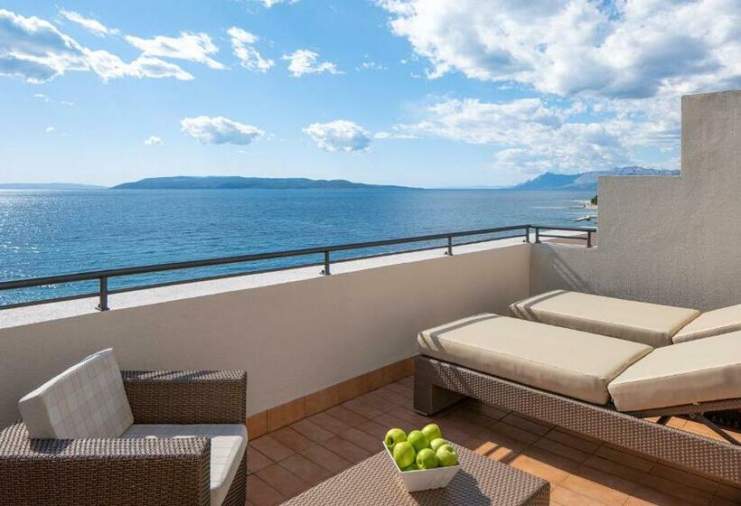 اتاق سوپریور با چشم‌انداز دریا, Valamar Meteor