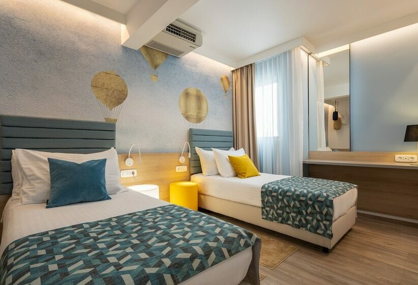 Полулюкс Боковой Вид на Море, Valamar Meteor