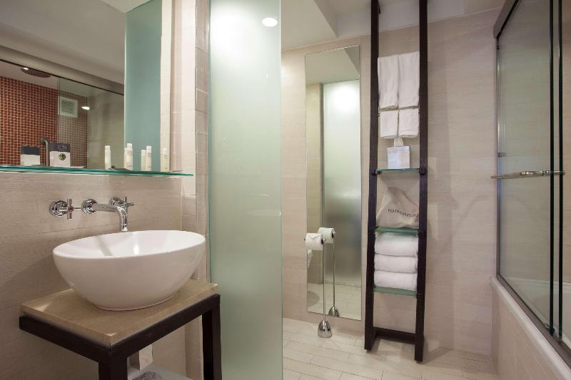 اتاق استاندارد با تخت بزرگ, Doubletree By Hilton San Juan