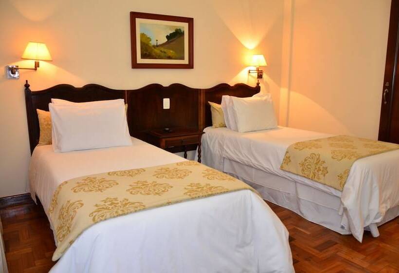 Четырехместный Номер Deluxe, Gloria Resort & Convention