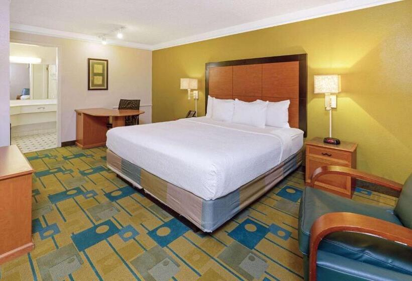 חדר סטנדרט עם מיטת קינג, La Quinta Inn By Wyndham Phoenix North