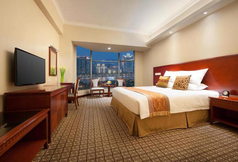 Стандартный Номер Кровать Кинг, Ramada By Wyndham Pearl Guangzhou Canton Fair Free Shuttle Bus