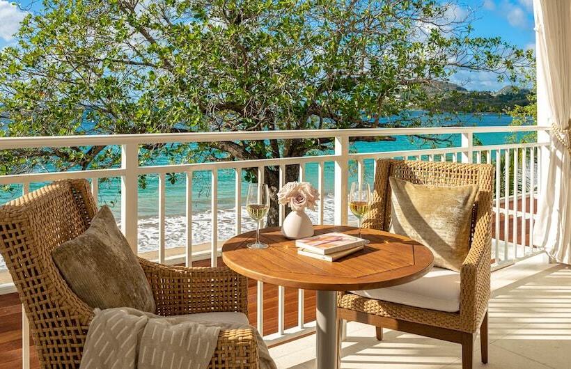 سوییت با چشم‌انداز دریا, Sandals Halcyon   All Inclusive Couples Only
