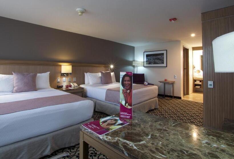 Номер Стандарт Адаптированный для Инвалидов, Crowne Plaza Hotel Mexico City North Tlalnepantla, An Ihg