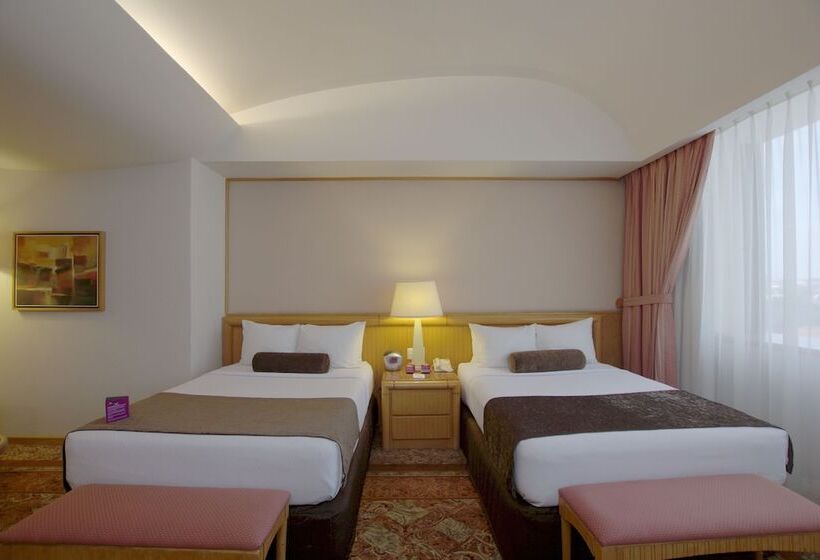 Номер Стандарт 2 Двуспальные Кровати, Crowne Plaza Hotel Mexico City North Tlalnepantla, An Ihg