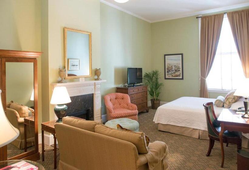 Люкс Повышенной Комфортности, Fulton Lane Inn