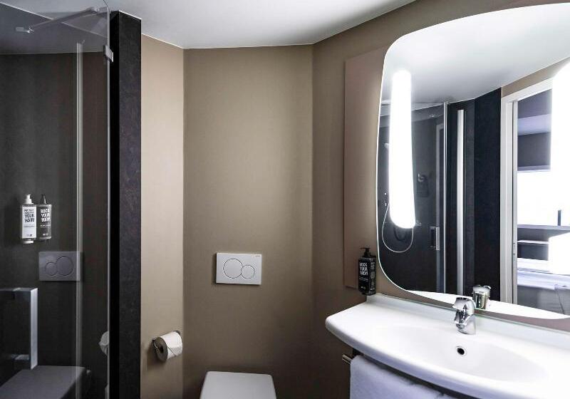 스탠다드 트리플 룸, Ibis Amsterdam Centre