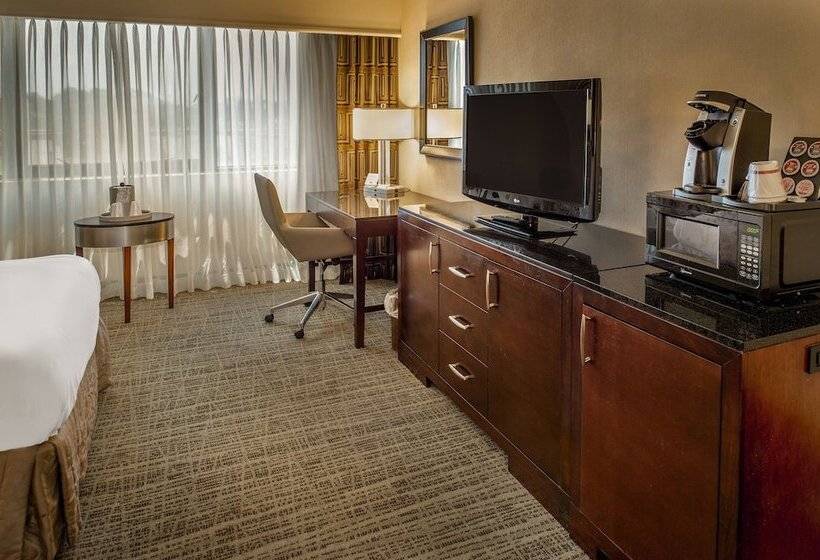 Номер Стандарт 2 Двуспальные Кровати, Crowne Plaza Hotel St. Louis Airport, An Ihg