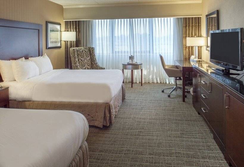Номер Стандарт 2 Двуспальные Кровати, Crowne Plaza Hotel St. Louis Airport, An Ihg