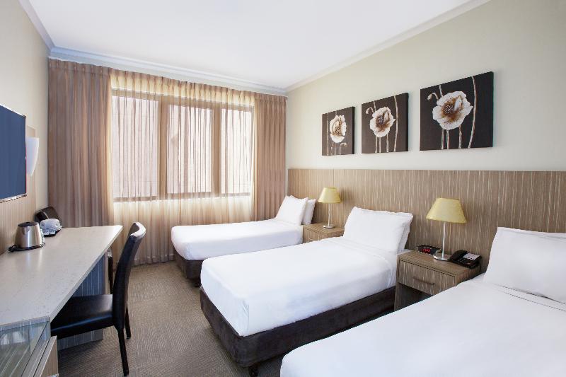 Номер Superior, Crowne Plaza Hotel St. Louis Airport, An Ihg