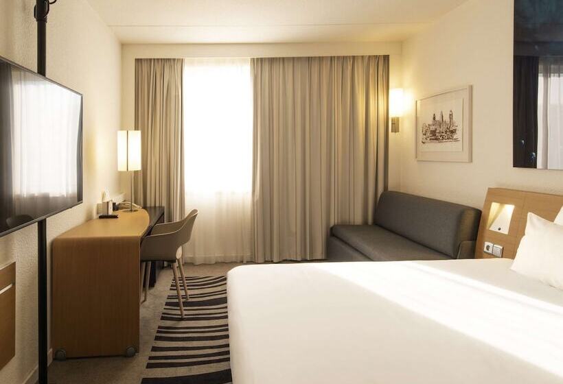 اتاق سوپریور با چشم‌انداز استخر, Novotel Antwerpen   Ekeren