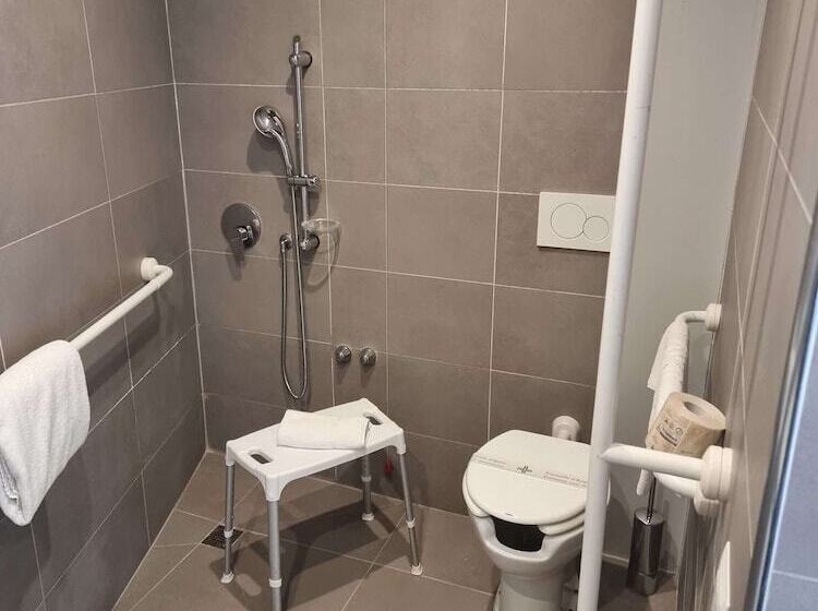 Номер Стандарт Двуспальная Кровать, Novotel Firenze Nord Aeroporto