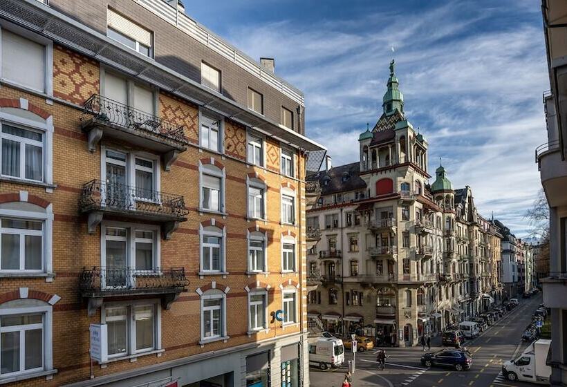 家庭间, Central Luzern