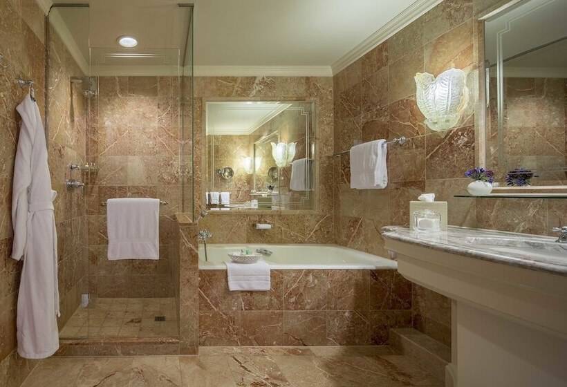 סוויטה נשיאותית, Regent Berlin, An Ihg
