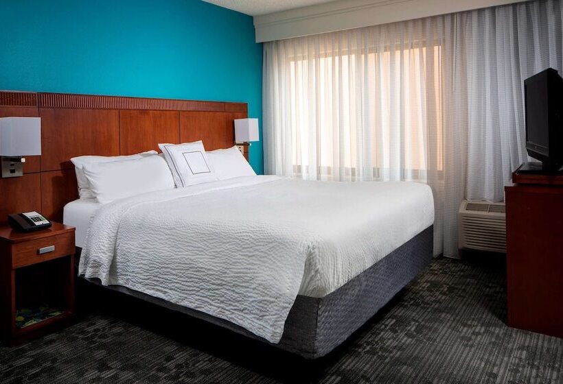חדר סופריור נוף לבריכה, Sonesta Select Boca Raton Town Center