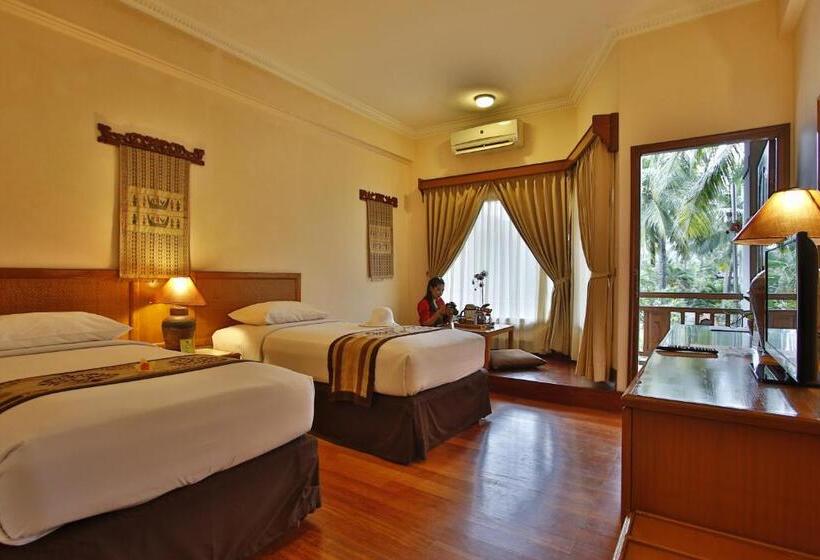 Номер Deluxe Вид на Сад, Jayakarta Hotel Lombok