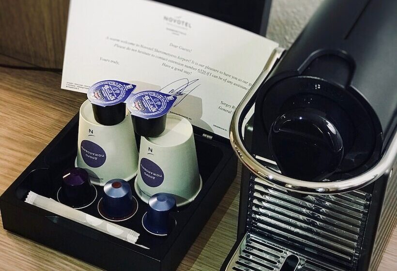 Номер Superior, Novotel Moscow Sheremetyevo Airport