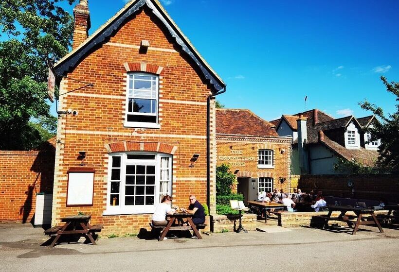 Люкс Повышенной Комфортности, The Cricketers Arms