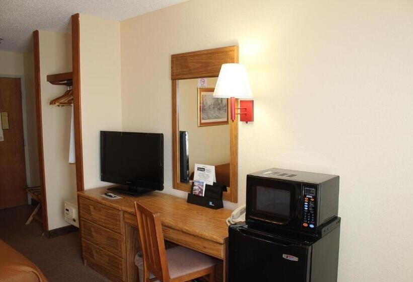 Номер Стандарт 2 Двуспальные Кровати, Travelodge By Wyndham Perry National Fairgrounds Area I 75