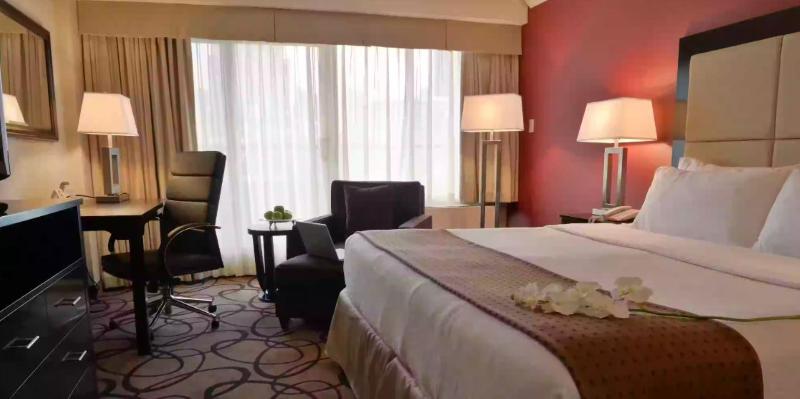 Standard Szoba King Size Bed, Holiday Inn Montreal Centre Ville Downtown, An Ihg