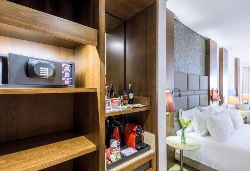 Premium room with terrace, NH Collection Bogotá Royal Teleport