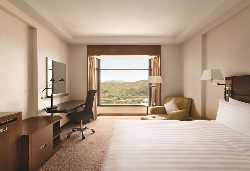 Президентский Люкс, Shangri La Shenzhen   Nearby Luohu Border, Outdoor Swimming Pool