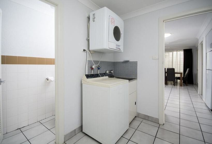 침실 4개 아파트, The Beach Motel Hervey Bay