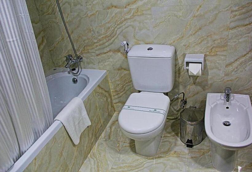 اتاق استاندارد, Bahrain International