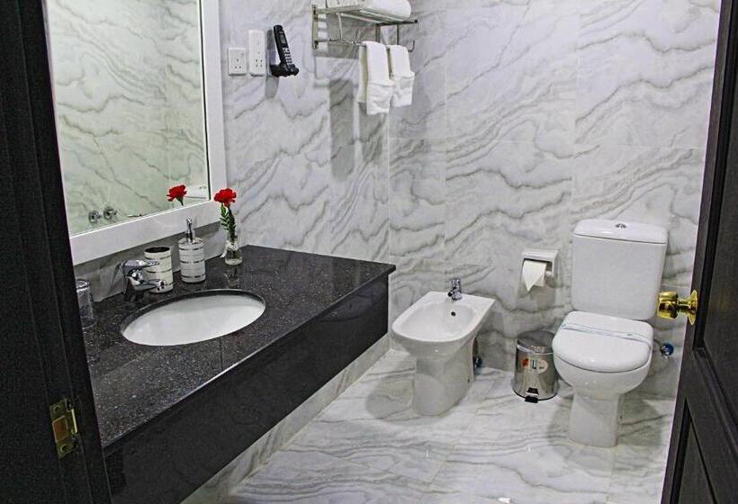 سوییت جونیور, Bahrain International