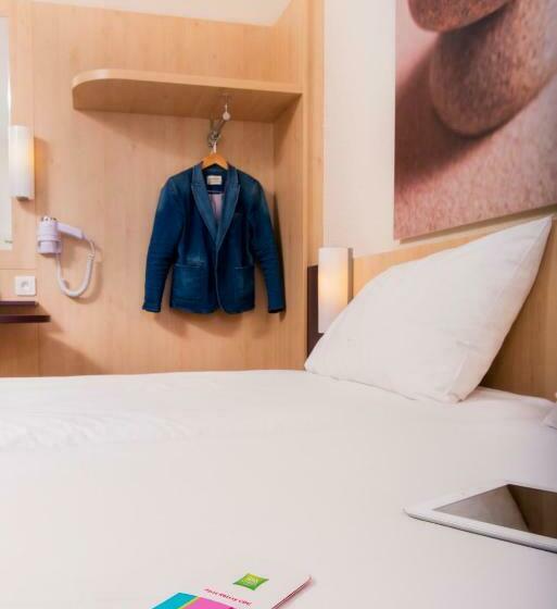 Номер Стандарт Трехместный, Ibis Styles Paris Roissy Cdg