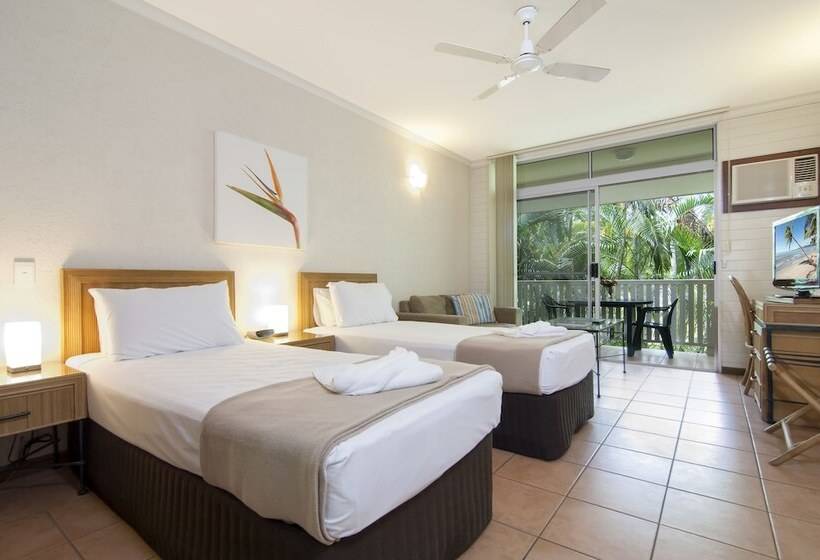 Студио Стандарт Вид на Бассейн, Port Douglas Retreat