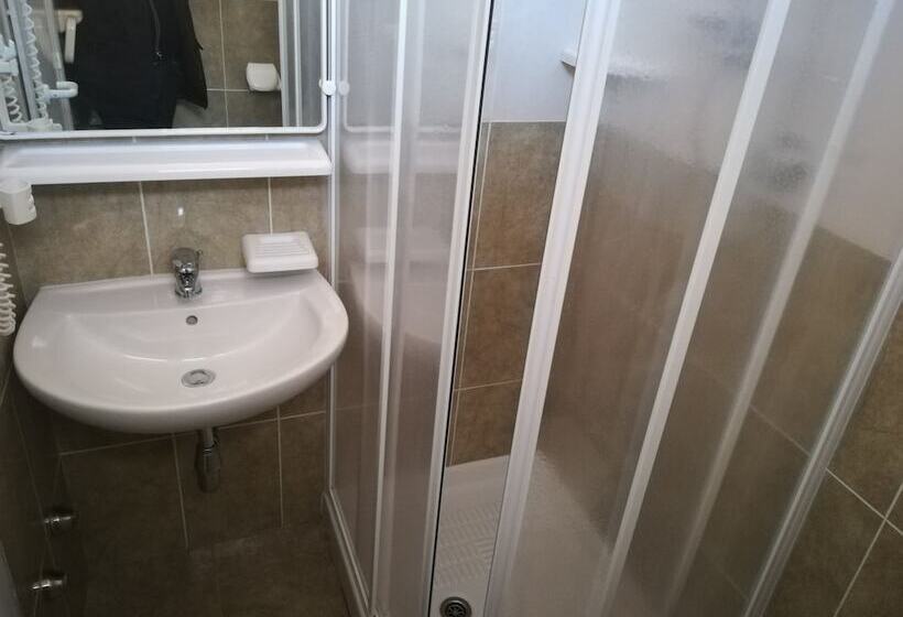 Chambre Triple Standard Vue Mer, Astoria