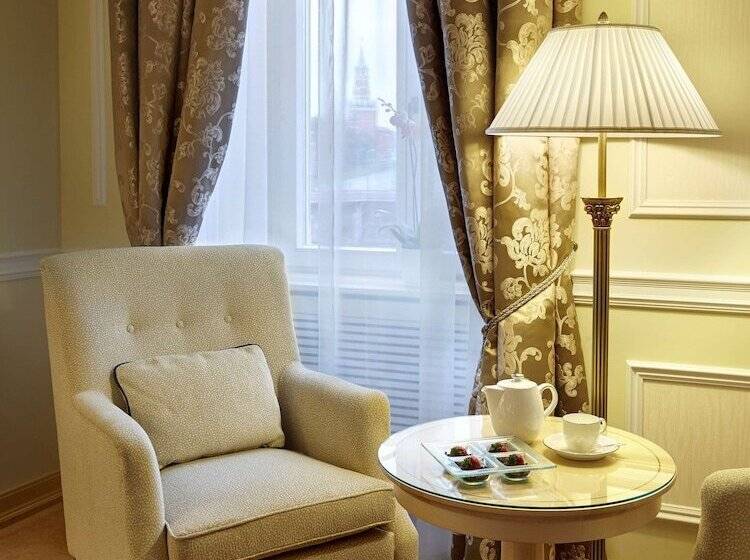 Номер Deluxe, Baltschug Kempinski Moscow