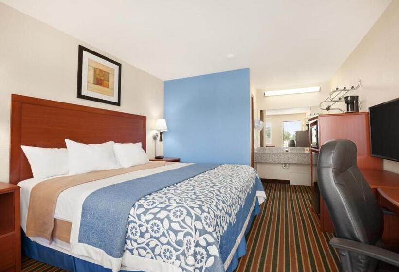 Deluxe Suite King-Size Franciággyal, Days Inn By Wyndham Champaign/urbana